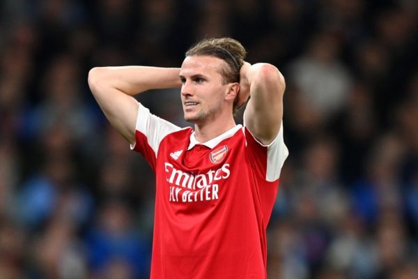  مدافع آرسنال در آستانه پیوستن به رقیب لندنی