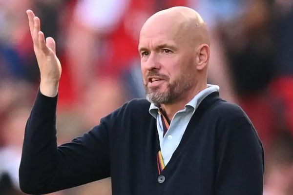  حمله تن هاگ به داور دیدار بازی با آرسنال