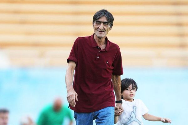  همسر محمدخانی  با شایعه فوت همسرم گریه کردم  ناصر گفت شرمنده محبت مردم هستم