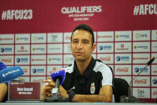 عنایتی فردا بازی سختی با تیم هنگ کنگ داریم بازیکنان آماده هستند تا اتفاق مهمی رقم بزنند