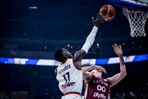 آلمان به سختی به نیمه نهایی جام جهانی بسکتبال صعود کرد