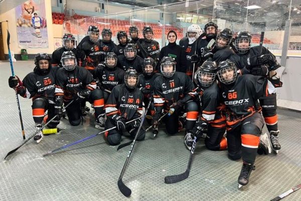  تیم دختران هاکی روی یخ ایران فینالیست شدند