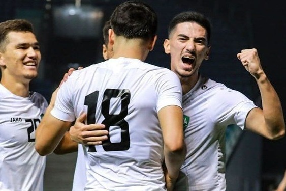  پیروزی ده گله ازبکستان مقابل هنگ کنگ