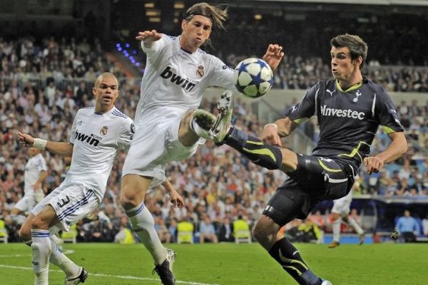 وقتی گرت بیل در لیگ قهرمانان اروپا با راموس و په په روبرو شده بود عکس