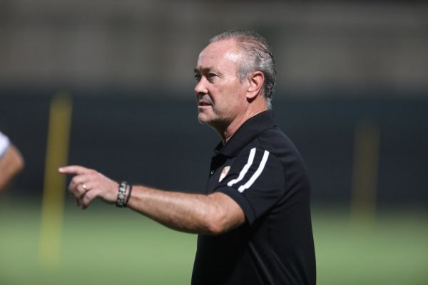 مارتینس وقتی به ایران آمدم از شور هواداران فولاد احساساتی شدم