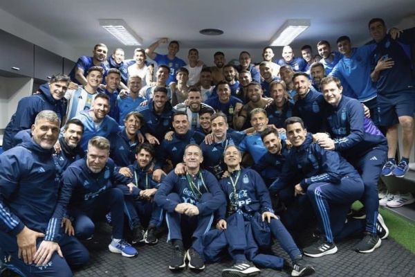  عکس؛ خوشحالی یاران مسی در رختکن پس از پیروزی مقابل بولیوی