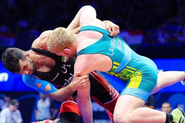  کشتی آزاد قهرمانی جهان  ۲ سهمیه المپیک قطعی شد  یک باخت و ۱۲ برد در روز اول برای ایران