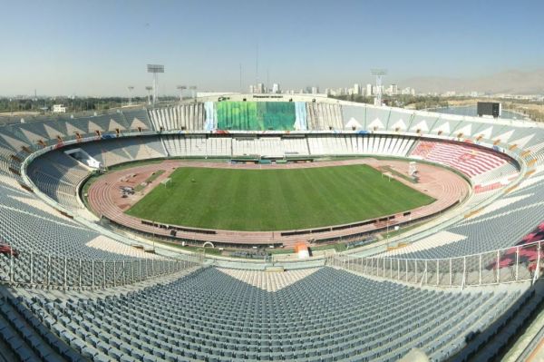 هواداران از بازی نساجی و الهلال به ورزشگاه آزادی برمیگردند