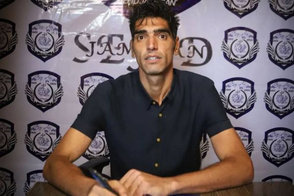  هافبک سابق پرسپولیس به سفیدجامگان پیوست