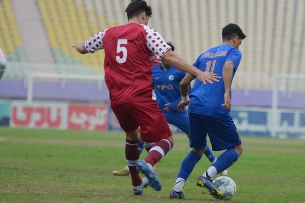 اتفاق عجیب در دیدار ماهشهر ـ خوشه طلایی چند بازیکن راهی بیمارستان شدند
