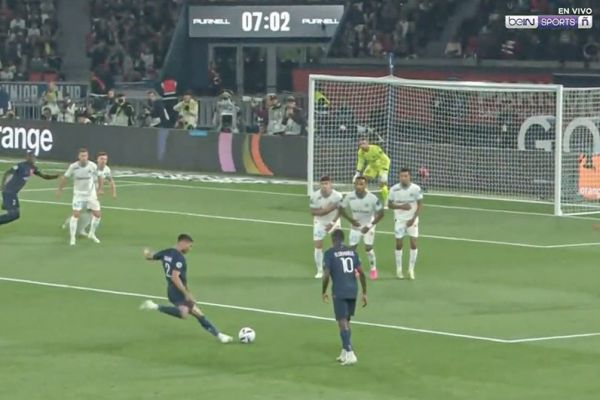  عکس؛ کاشته استثنایی اشرف حکیمی در ال کلاسیکوی فرانسه