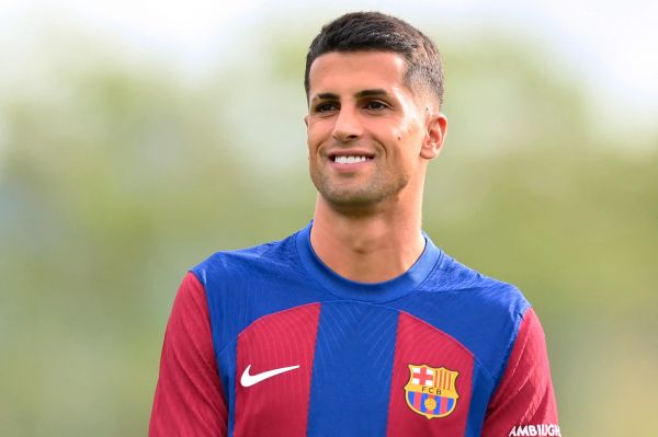 توافق شفاهی بارسلونا و منچسترسیتی بر سر ستاره پرتغالی