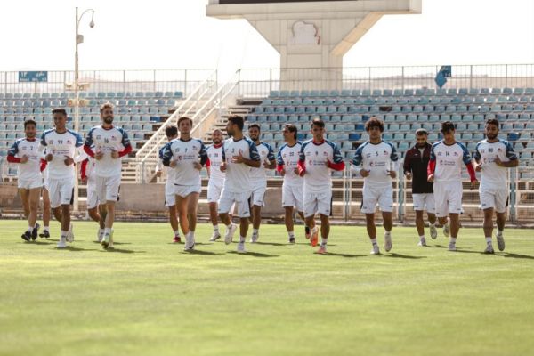 پیگیری تمرینات تراکتور استراحت دو روزه خمز به شاگردانش