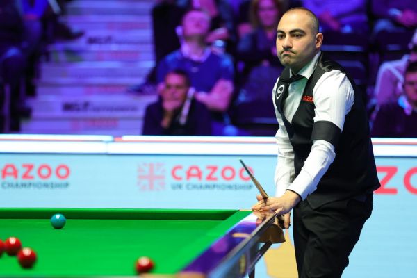  صعود بی‌توقف حسین وفایی به یک چهارم نهایی مسابقات اسنوکر آزاد بریتانیا