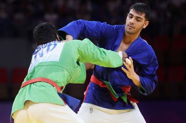 آذرنگ به دیدار نهایی کوراش راه یافت