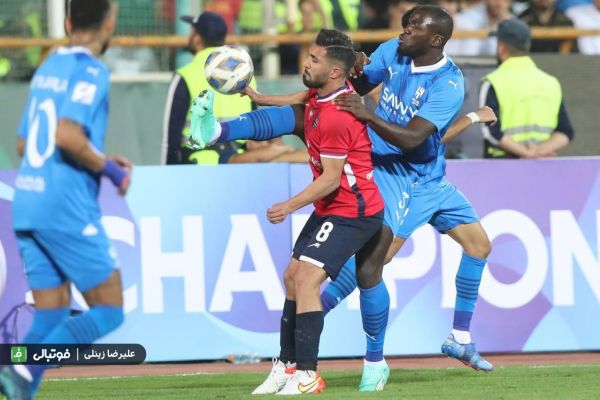 فرشید اسماعیلی و نقش جدید در نساجی؛ کروکودیل عکس