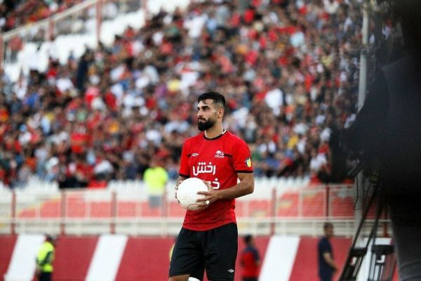 مدافع تراکتور هم منتقد نتایج والیبال شد عکس