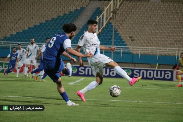  گزارش تصویری اختصاصی  دیدار تیمهای استقلال خوزستان و پیکان