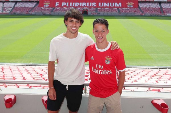  میلان به دنبال خرید برادر مهاجم بارسلونا