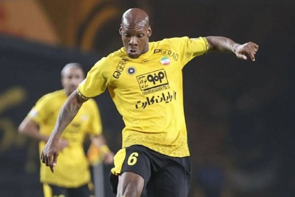  طلسم هافبک بورکینافاسویی سپاهان هم شکسته شد