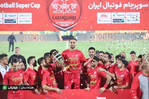  گزارش تصویری  جشن قهرمانی پرسپولیس در سوپرجام