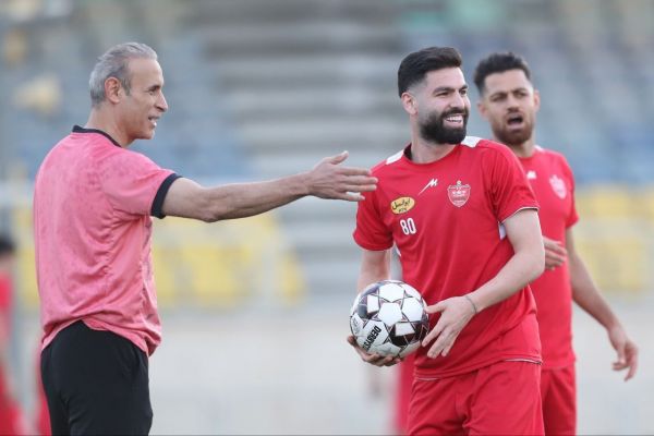 هافبک پرسپولیس رباط صلیبی پاره کرد