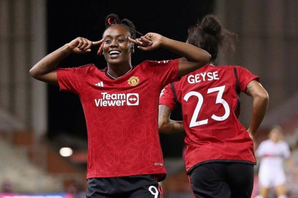  دخئا تماشاگر ديدار زنان منچستريونايتد