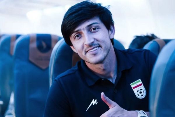 گردش و تفریح مهاجم تیم ملی ایران در بازار لوکس شهر امان عکس