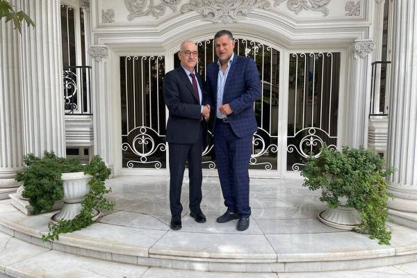 دیدار سفیر کرواسی با علی دایی عکس