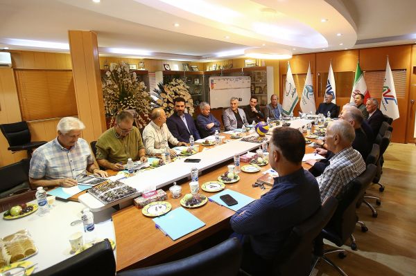  جلسه کمیته فنی با حضور چهره‌هایی از نسل طلایی والیبال