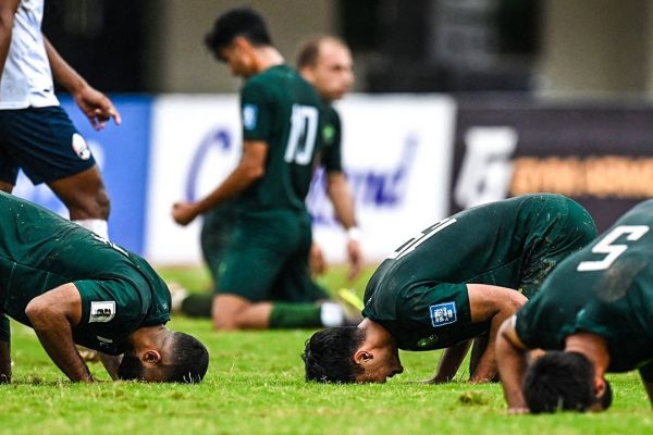  عکس؛ سجده شکر بازیکنان پاکستان پس از اولین برد در انتخابی جام جهانی