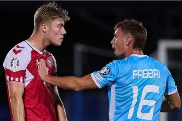  درگیری اینستاگرامی مدافع سن مارینو با «آقای 80 میلیونیِ» منچستریونایتد