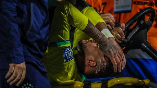  پاره شدن رباط صلیبی نیمار؛ فصل برای او به پایان رسید