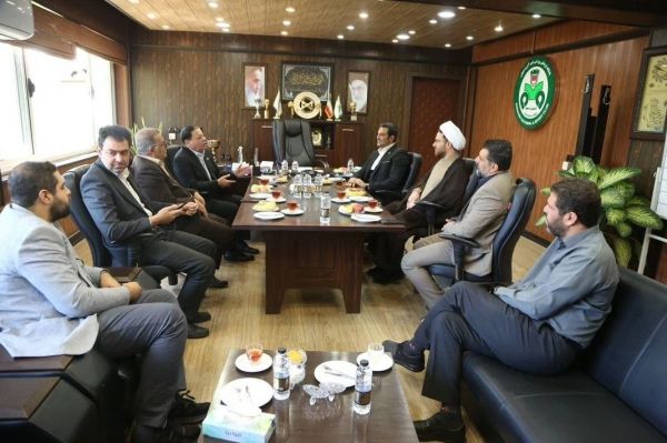 محمدرضا ساکت و مدیرعامل باشگاه ذوب‌آهن با یکدیگر دیدار کردند