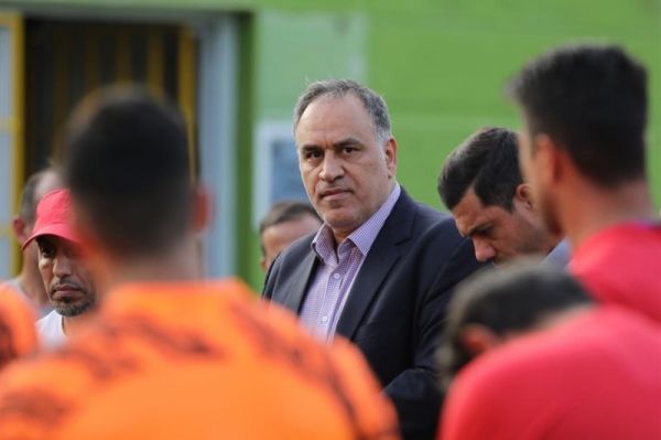  مددی  پیکان از فقر تماشاگر رنج می‌برد و بیشتر تماشاگران قزوینی هم هوادار رقیب بودند