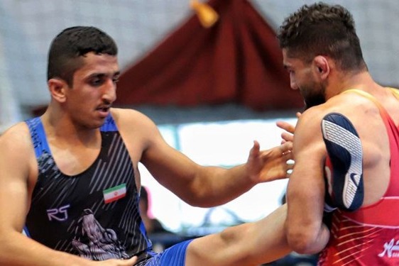 لیگ برتر کشتی آزاد برتری بانک شهر مقابل دانشگاه آزاد