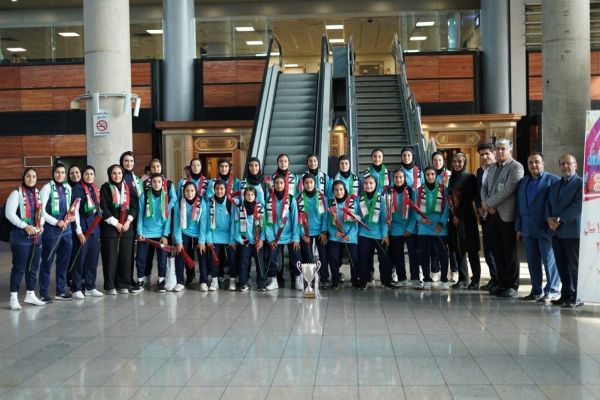  گزارش تصویری  بازگشت تیم ملی فوتبال دختران زیر 14 سال از تاجیکستان