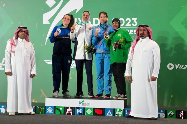 طلای جهان بر گردن شهربانو منصوریان