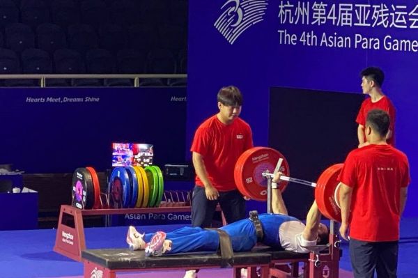 بختیار طلایی شد، یوسفی برنز پاراوزنهبرداری را به دست آورد