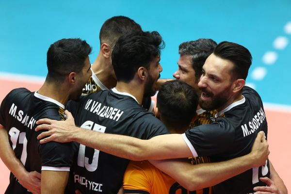  لیگ برتر والیبال  پیروزی شهداب و هورسان در خانه