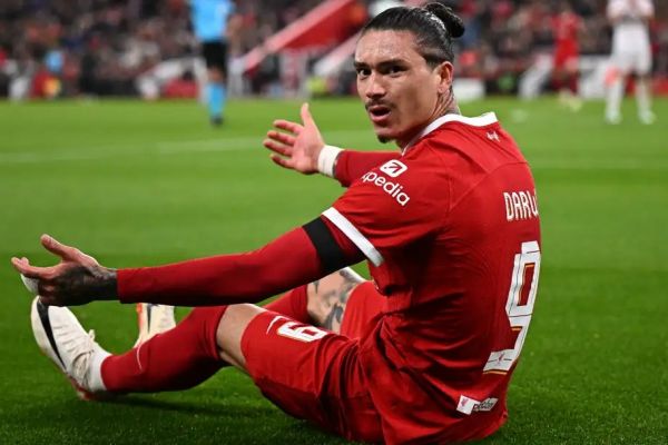  نمره بسیار بد اسطوره انگلیسی به تمام کنندگی مهاجم لیورپول