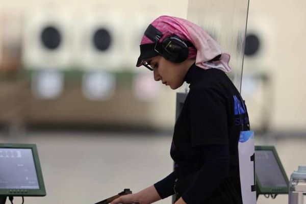 هانیه رستمیان در تیراندازی قهرمانی آسیا صاحب مدال نقره شد