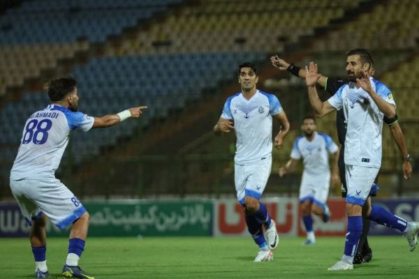  ملوان بدون مصدوم با پرسپولیس دیدار می‌کند