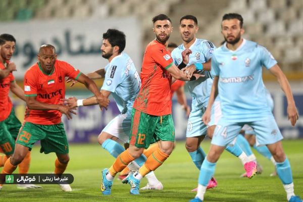 پیکان صفر - مس رفسنجان یک شیمبا دودی که از کنده بلند شد ریپ زدن پیکان در اکباتان