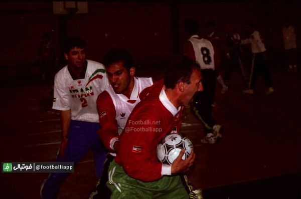  نوستالژی فوتبالی  مارکارآقاجانیان، علیرضامنصوریان و اسماعیل حلالی در تمرینات تیم ملی در دوران مربیگری تومیسلاو ایویچ