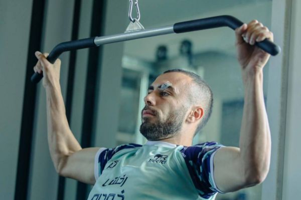  یک مهاجم صورت زخمی در کمین جایگاه ثابت مهدی عبدی