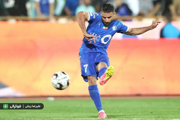 سوژه روز؛ پیراهن شماره 7 استقلال به محمدی میآید