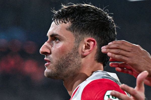 باشگاه بارسلونا جدیدترین مشتری گلزن مکزیکی فاینورد