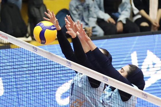 لیگ برتر والیبال بانوان دومین شکست متوالی پیکان در روز برتری سپاهان و سایپا