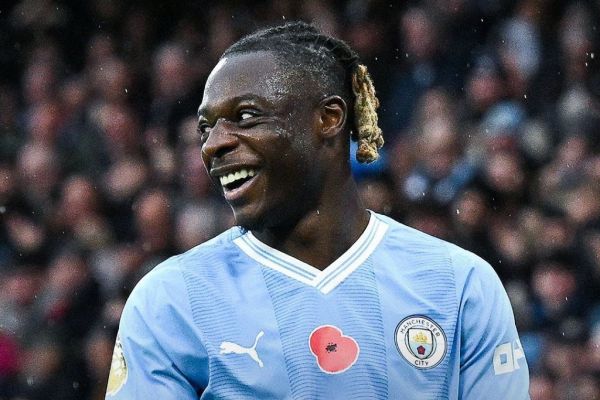 برد شش گله منچسترسیتی و صعود موقت به صدر جدول لیگ برتر انگلیس